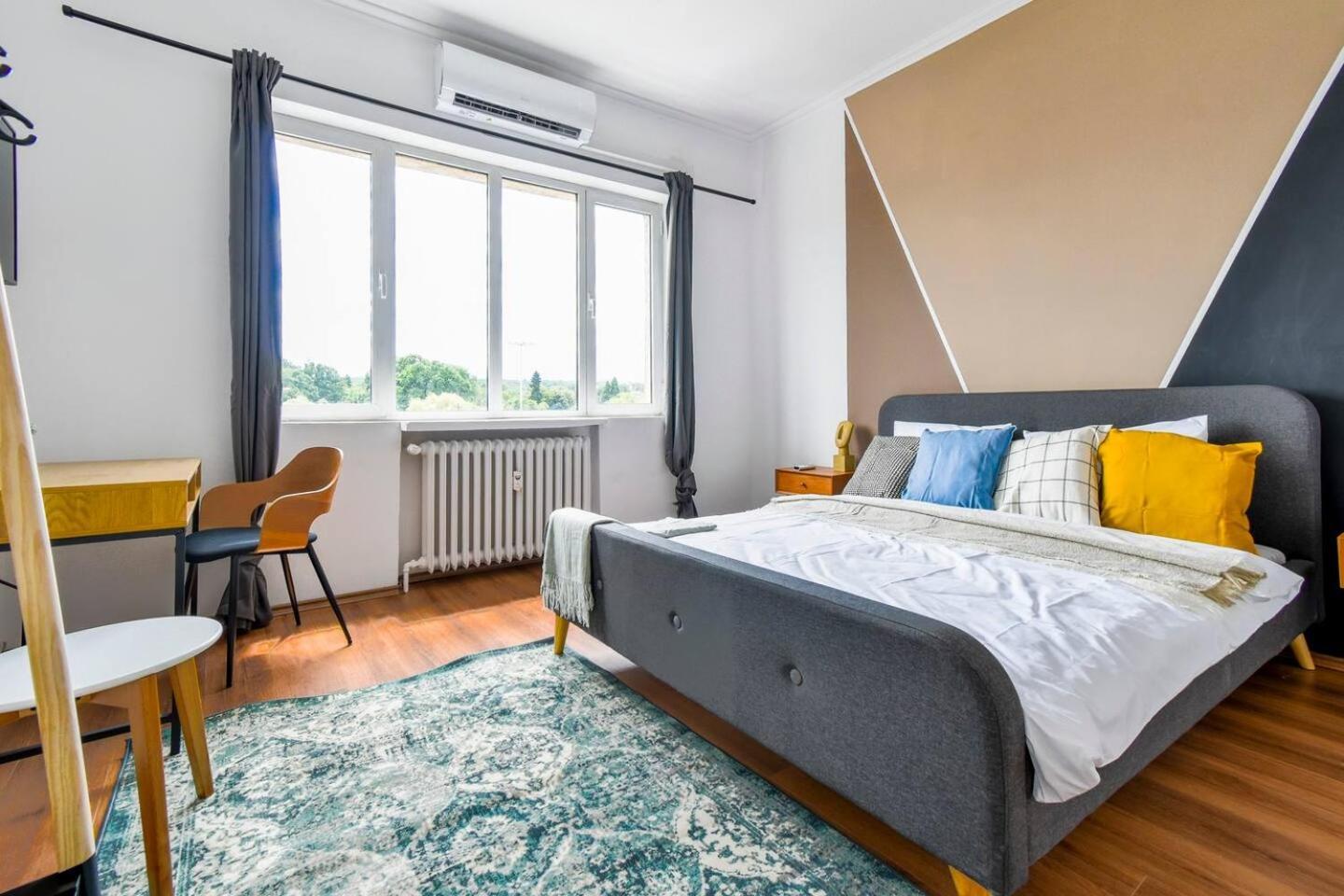 Super Fresh! 3Bdr Apartment In Sofia Center'S Artistic Area Exterior photo